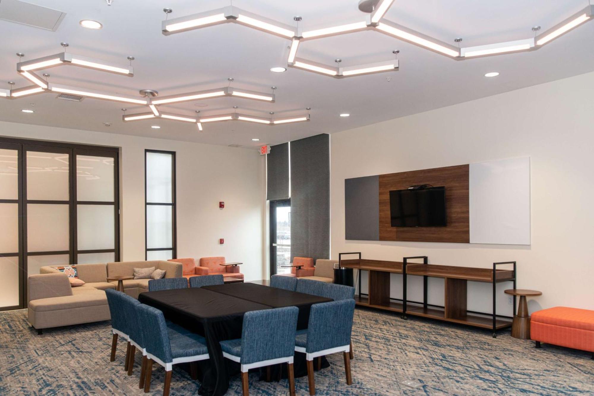 Hilton Garden Inn Mattoon, Il المظهر الخارجي الصورة